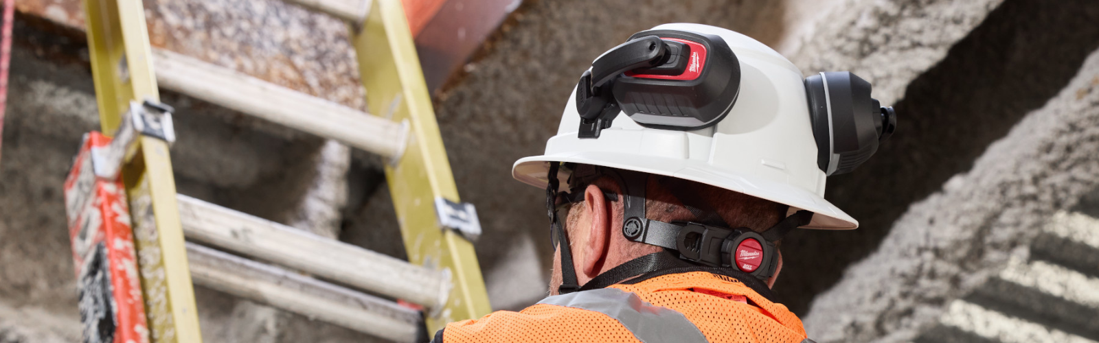 Type 2 Safety Helmets: Why More Canadian Organizations Are Considering the Shift