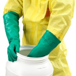 mgc130-ansell-solvex-chemical-gloves-37-185-application.png